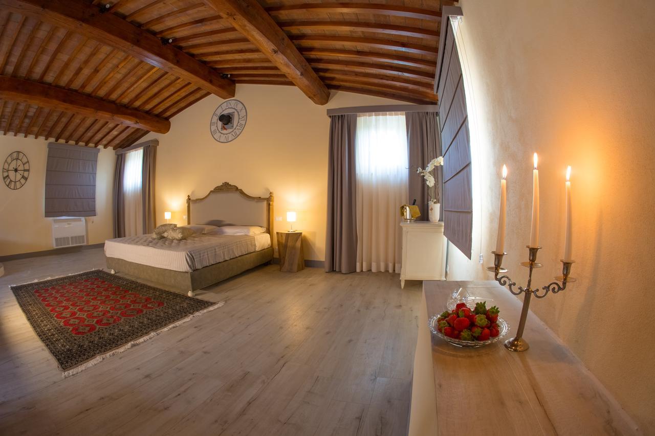 Pugnano Relais Villa Poschi מראה חיצוני תמונה