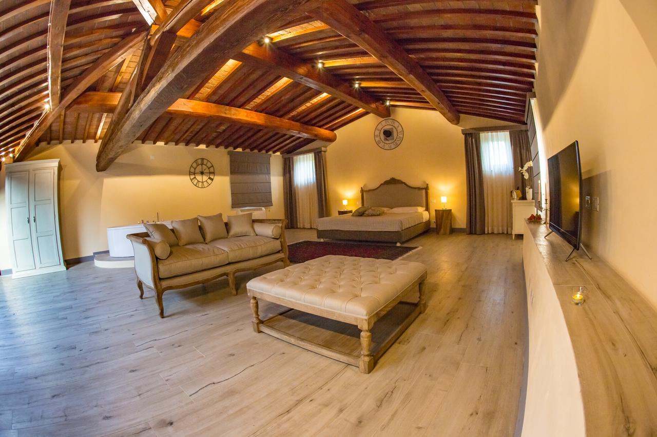 Pugnano Relais Villa Poschi מראה חיצוני תמונה